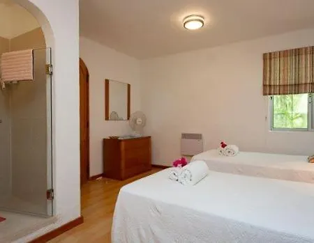 Villa Vale Do Garrao Sleeps 12 Pool Vale do Lobo