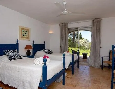 Vale Do Garrao Sleeps 12 Pool *