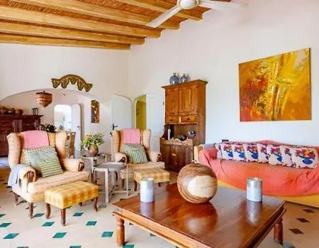 Vale Do Garrao Sleeps 12 Pool