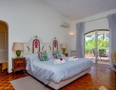 فيلة Vale Do Garrao Sleeps 12 Pool فالي دو لوبو