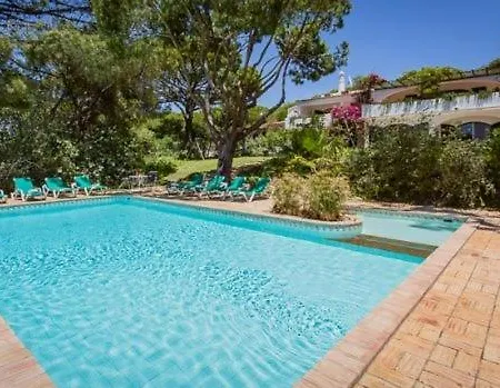 Vale Do Garrao Sleeps 12 Pool Willa